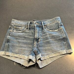 EUC Hollister High Taw Short Short